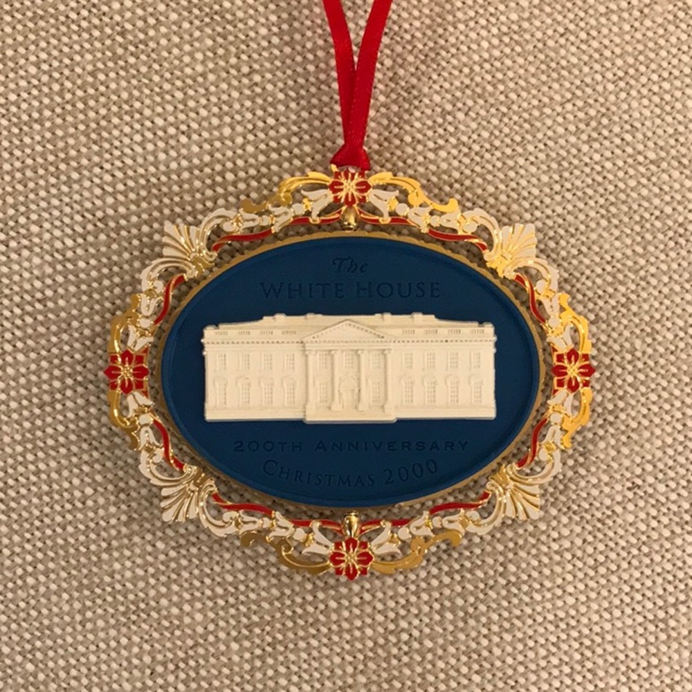2000 WHITE HOUSE Collectors ornament. (200TH Anniversary Ornament) 1800-2000
